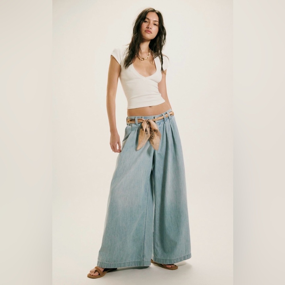 Scout Wide Leg Jeans NWOT California blue - Picture 2 of 7
